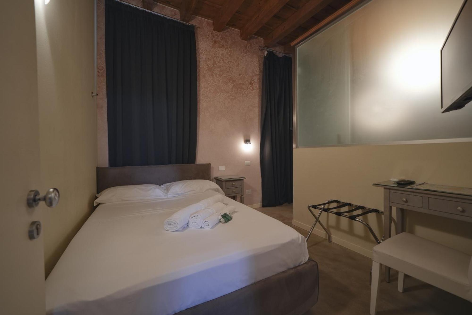 Palazzo Di Giulietta - Juliet'S Palace Verona Ngoại thất bức ảnh